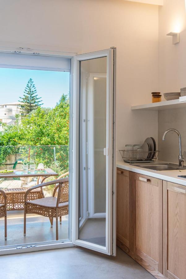 Christa Luxury Apartments Kávos Zewnętrze zdjęcie